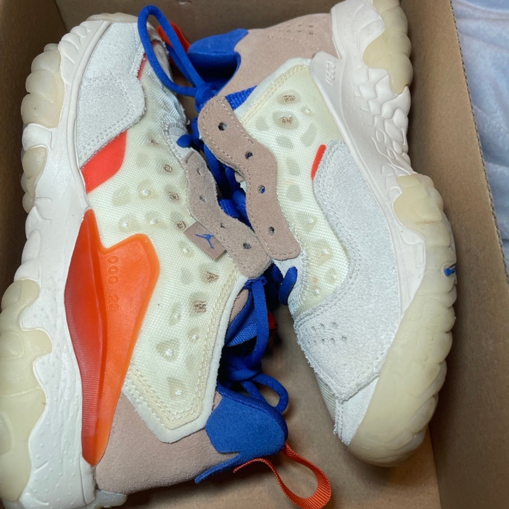 Jordan Delta 2 Women’s Sneakers Size 6